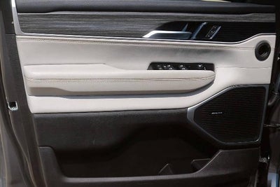 2024 Jeep Wagoneer L Series II 4x2