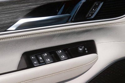 2024 Jeep Wagoneer L Series II 4x2