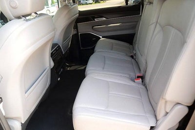 2024 Jeep Wagoneer L Series II 4x2