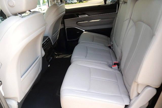 2024 Jeep Wagoneer L Series II 4x2