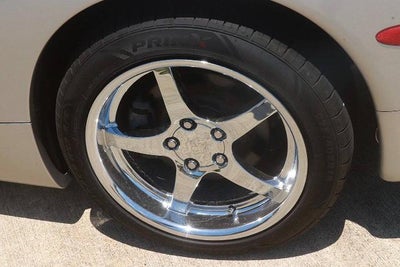2004 Chevrolet Corvette Base