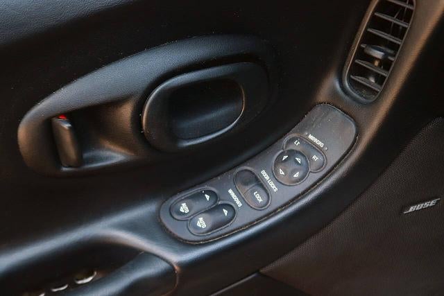 2004 Chevrolet Corvette Base