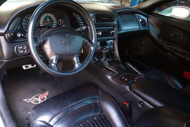2004 Chevrolet Corvette Base