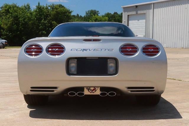 2004 Chevrolet Corvette Base