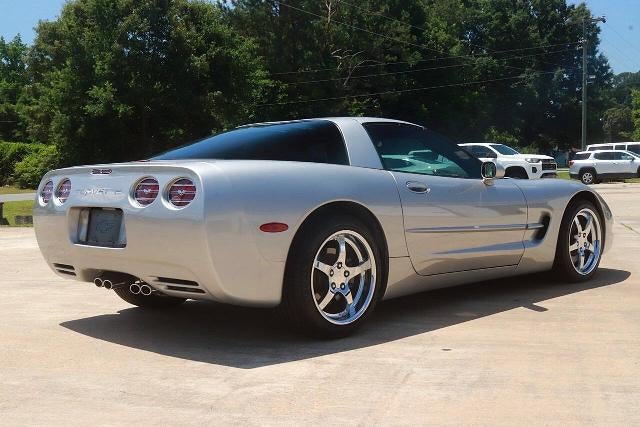 2004 Chevrolet Corvette Base