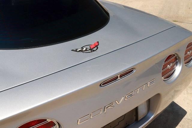 2004 Chevrolet Corvette Base