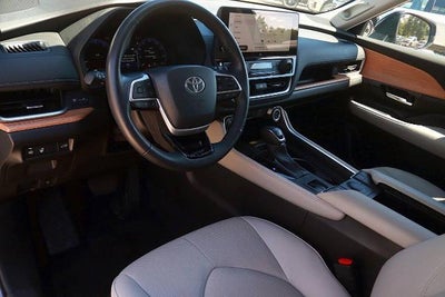2025 Toyota Grand Highlander Limited